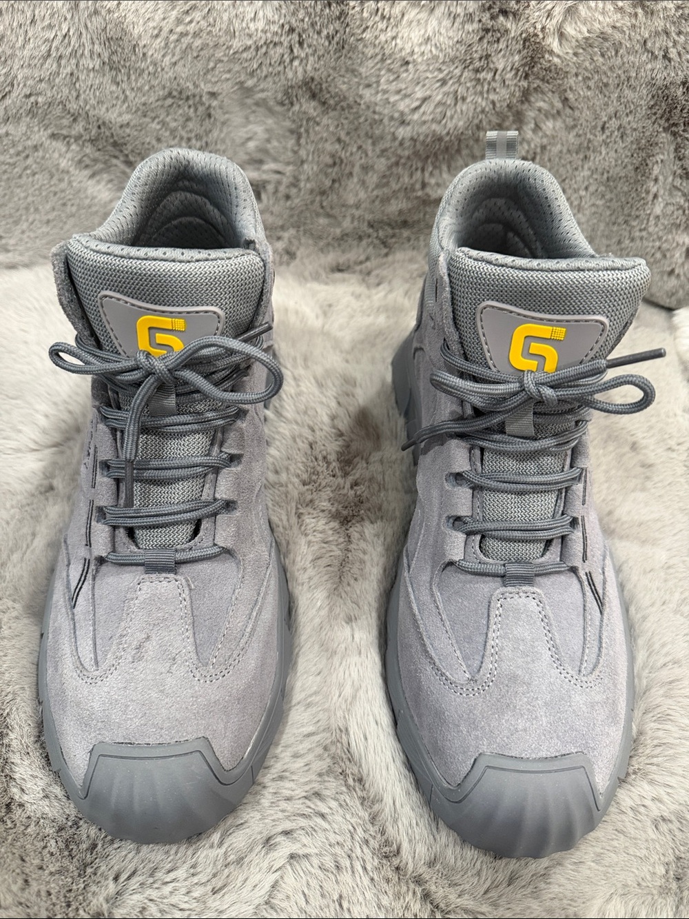 GUYISA Men 10 Gray Steel Toe Safety Work Shoes Construction Sneakers Like New